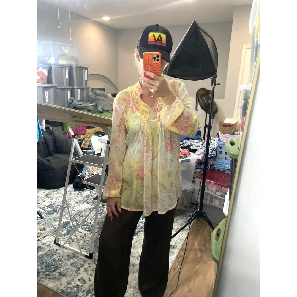 Susan Graver Blouse Popover V-neck Top Size S Yellow Colorful Semi Sheer Floral - Picture 12 of 14